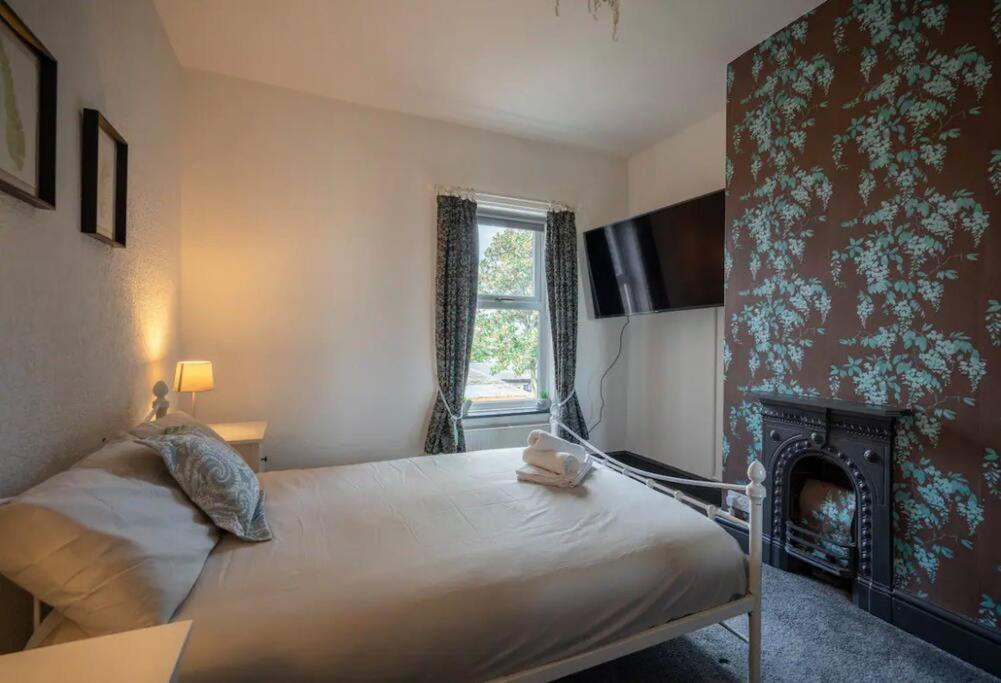 Spacious Town House Lytham St Annes